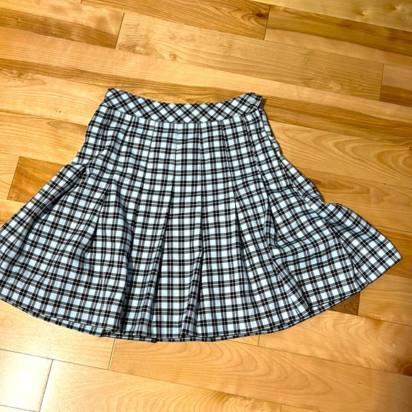 Y2K blue, black & white skirt - Picture 1 of 1
